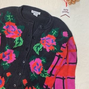 VINTAGE Chunky Floral Cardigan Sweater